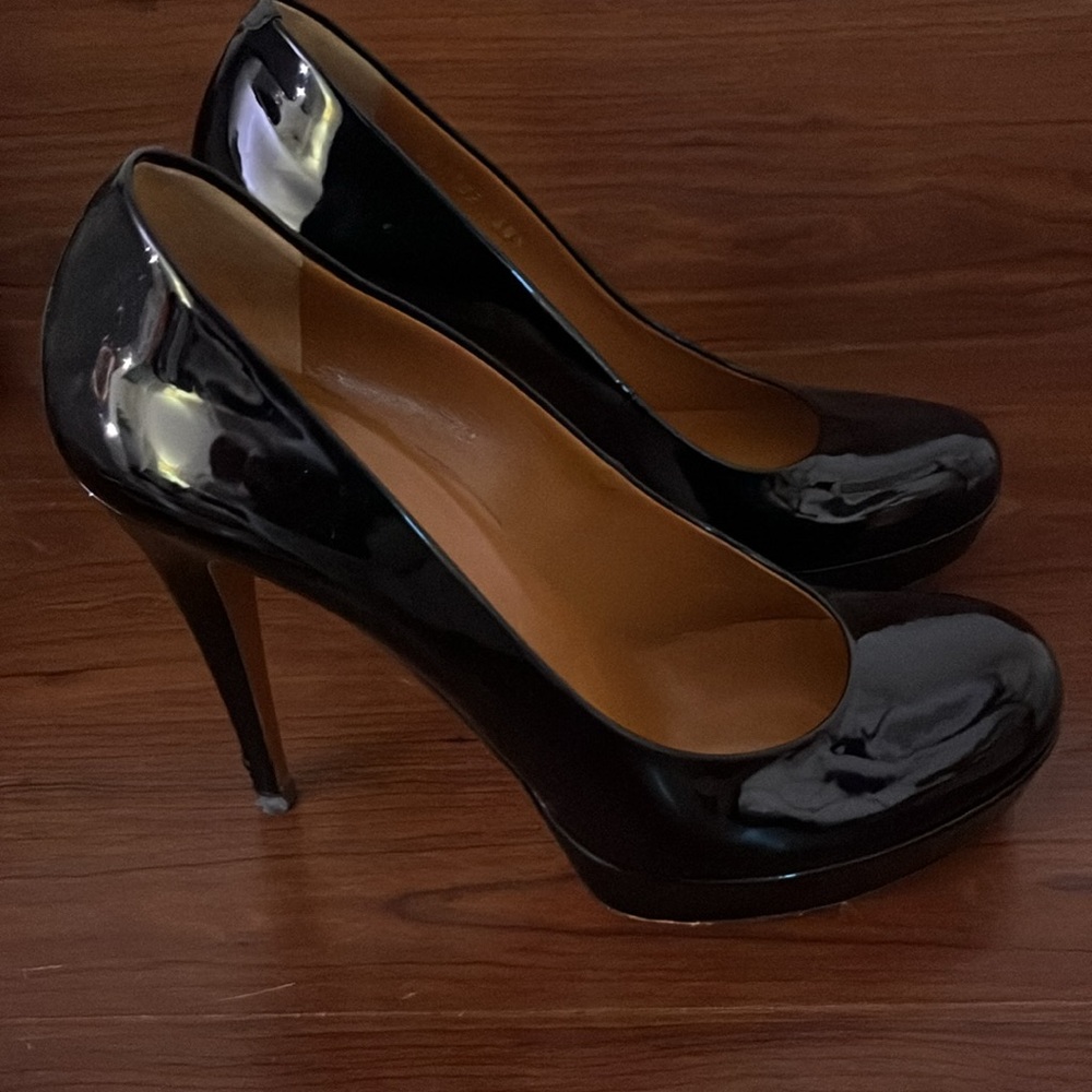 Gucci Heels 💯% Authentic Black Patent Leather